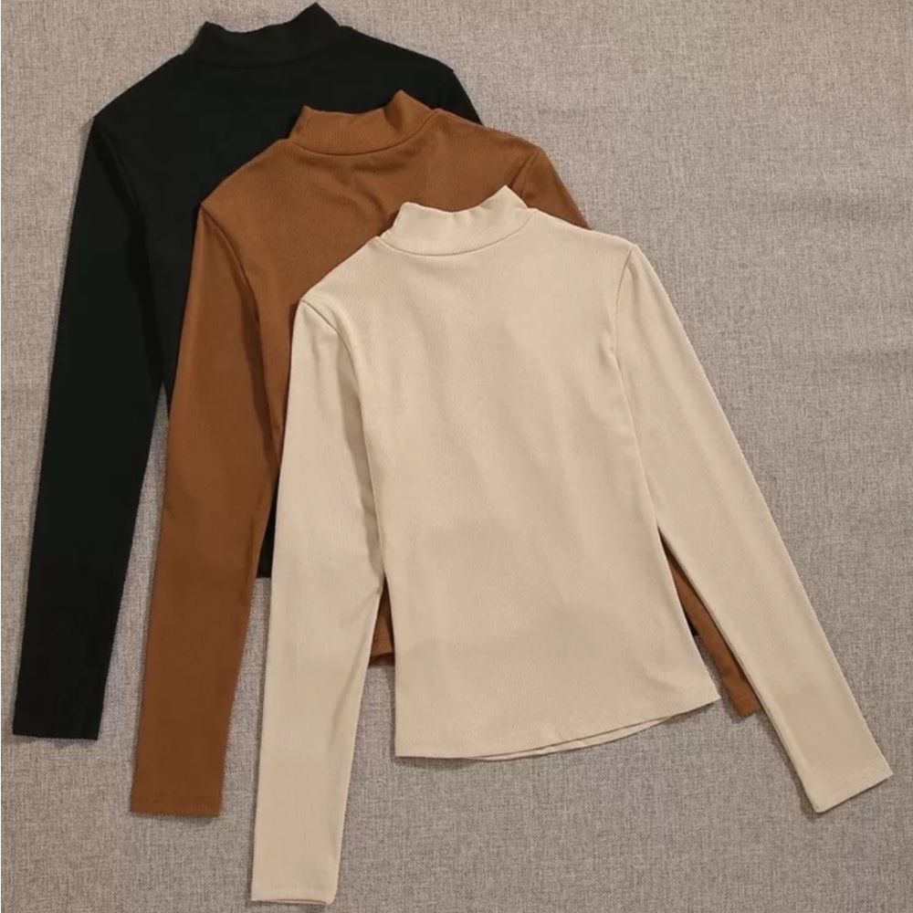 SET OF MOCKNECK LONG SLEEVE TOPS